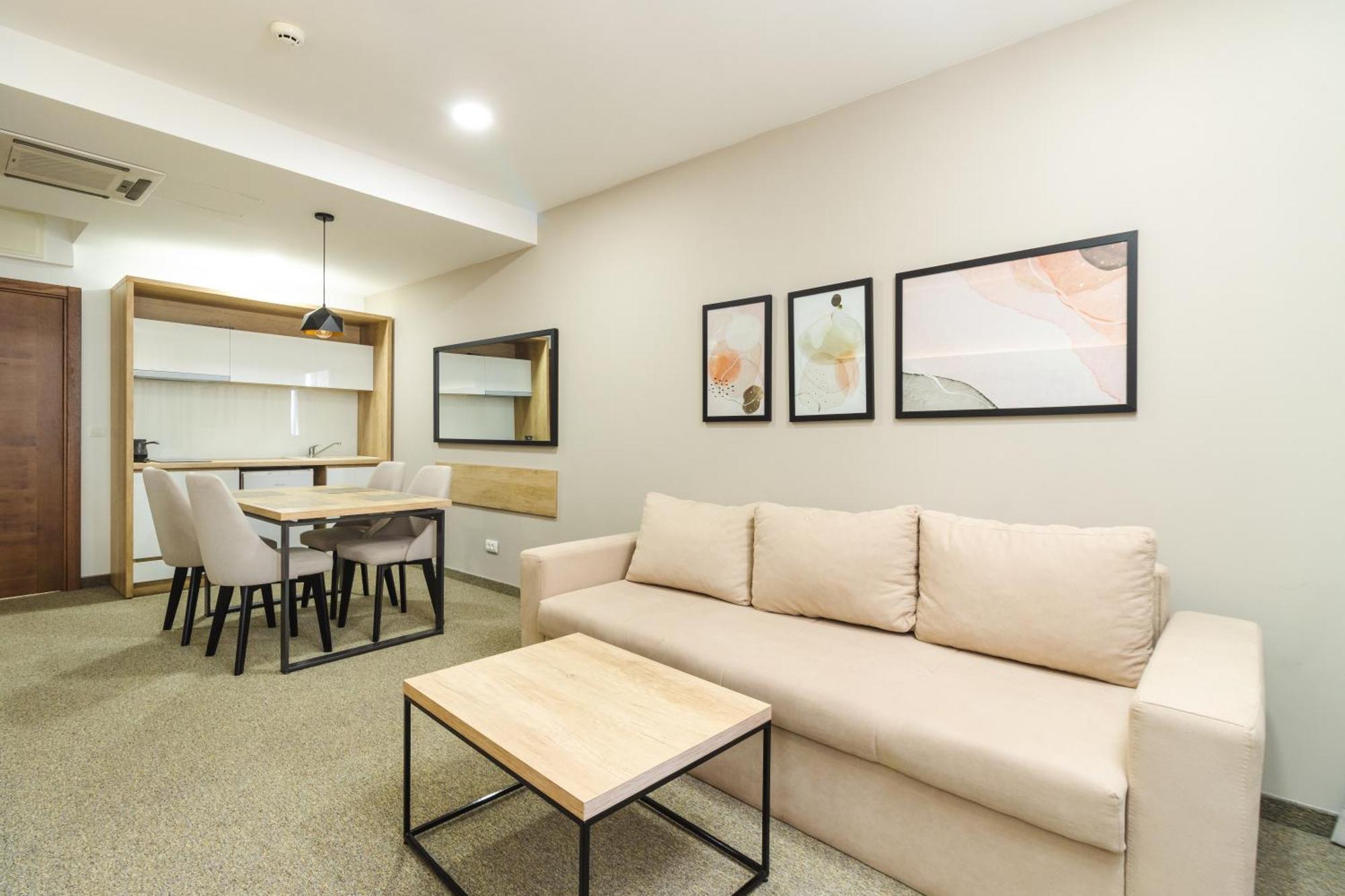 Lux Hotel M Dobra Voda Εξωτερικό φωτογραφία